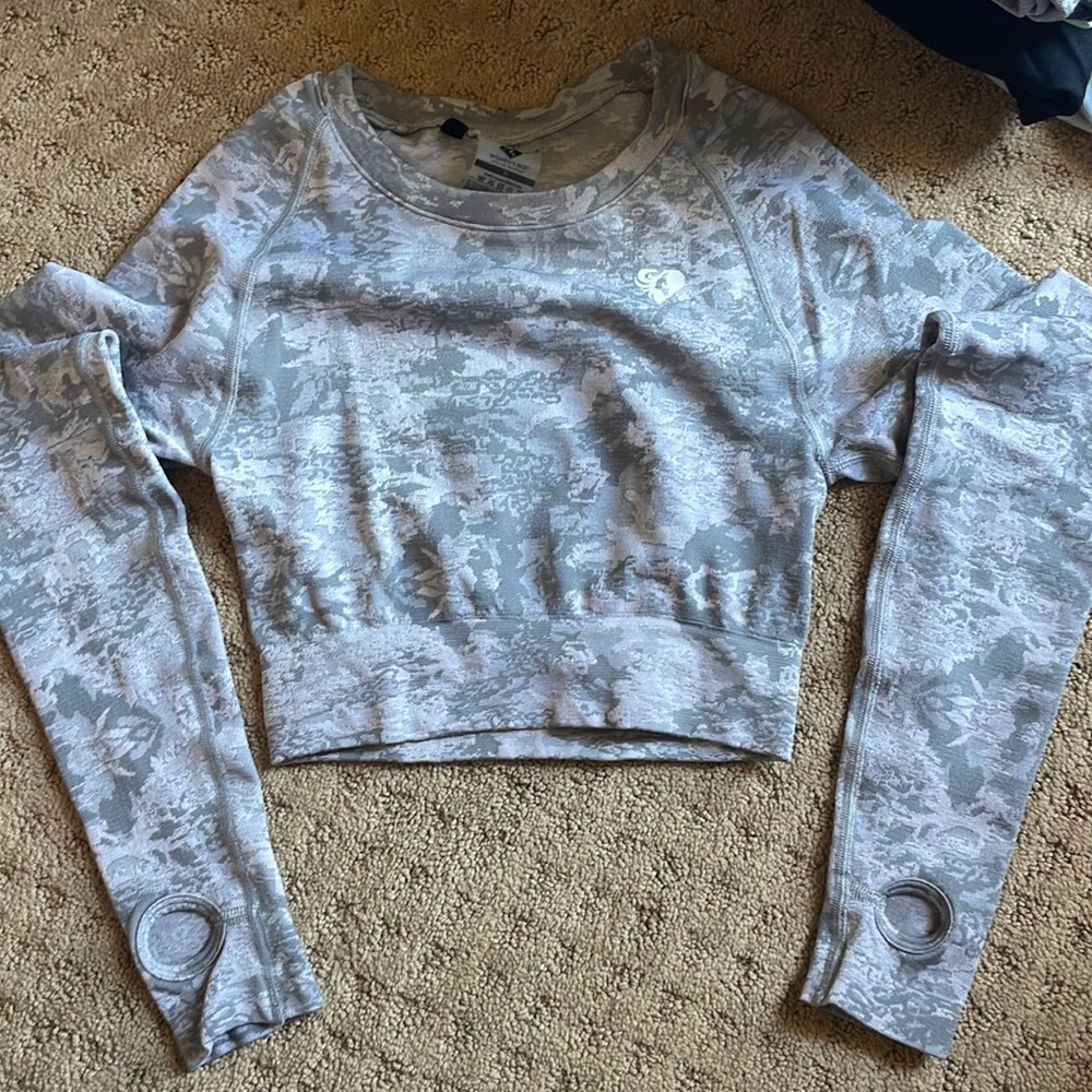 Womens best cropped long sleeve